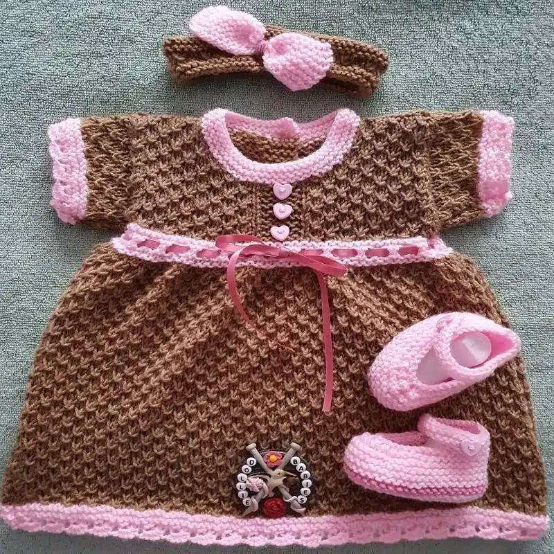 Knitting Pattern 099 - Gingerbread Girl Set