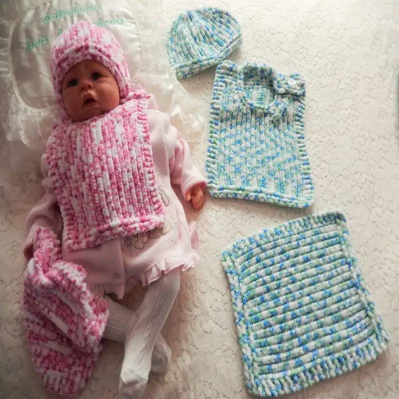 Knitting Pattern 051 - Bib, Beanie & Comforter Set