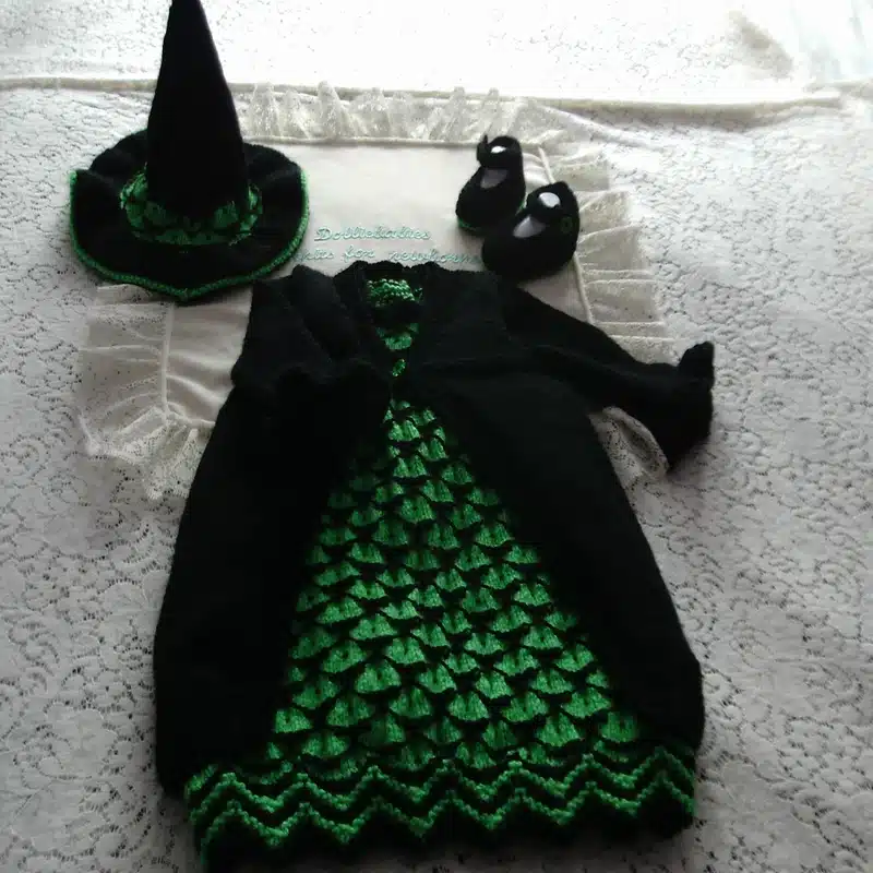 Knitting Pattern 068 - Halloween Witches Dress